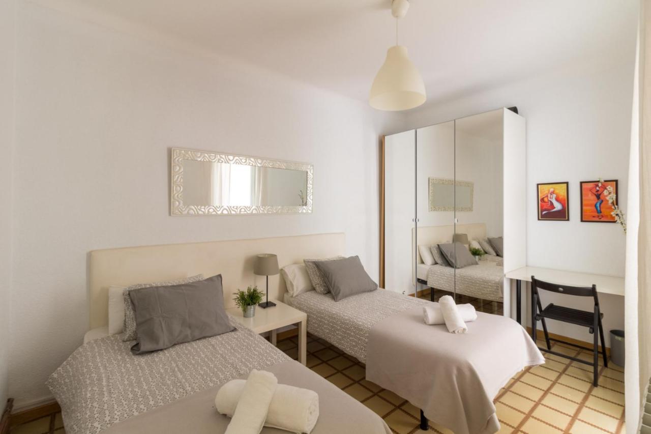 Rentbcn City Center Apartment Барселона Екстериор снимка