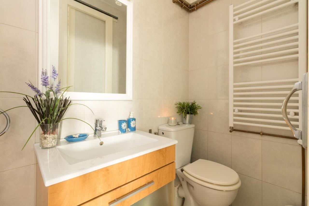Rentbcn City Center Apartment Барселона Екстериор снимка